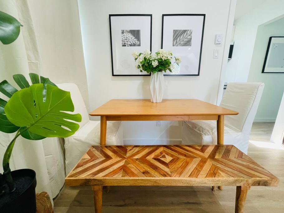 Stylish Cozy One Bedroom Studio With Free Parking Victoria Ngoại thất bức ảnh