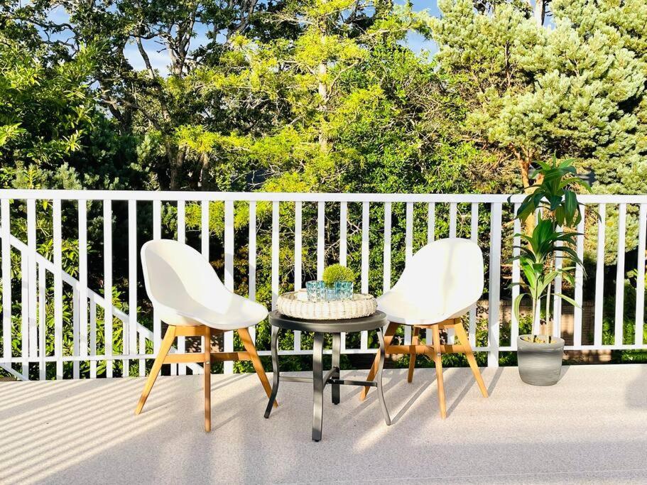 Stylish Cozy One Bedroom Studio With Free Parking Victoria Ngoại thất bức ảnh